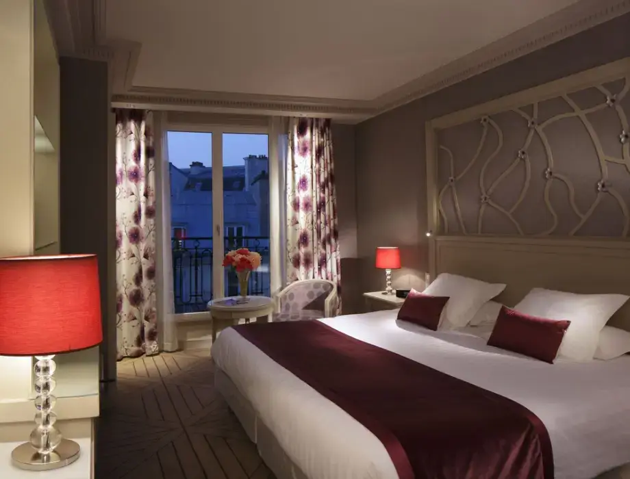 Hotel Rochester Champs Elysées 4