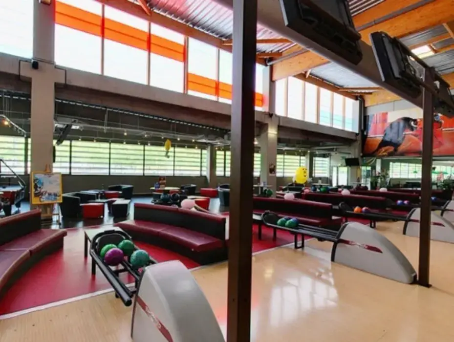 BowlingStar Bayonne 2