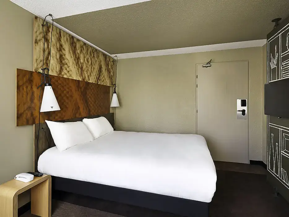 Ibis Marne La Vallée 13