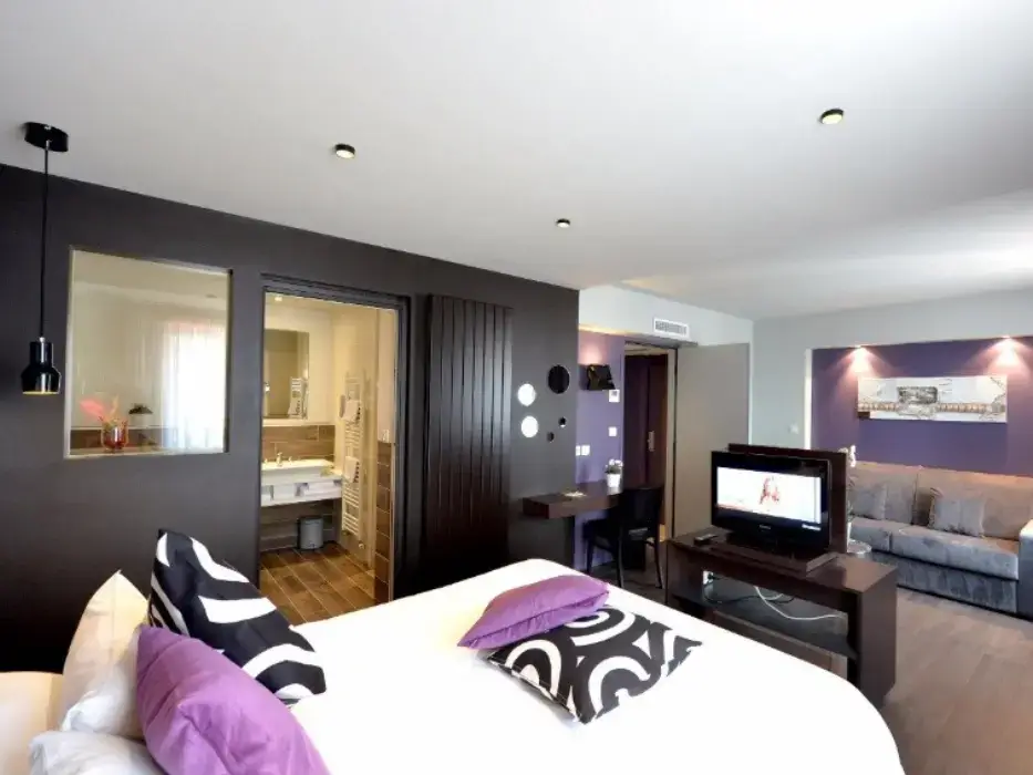 Hôtel.com Bédée 3