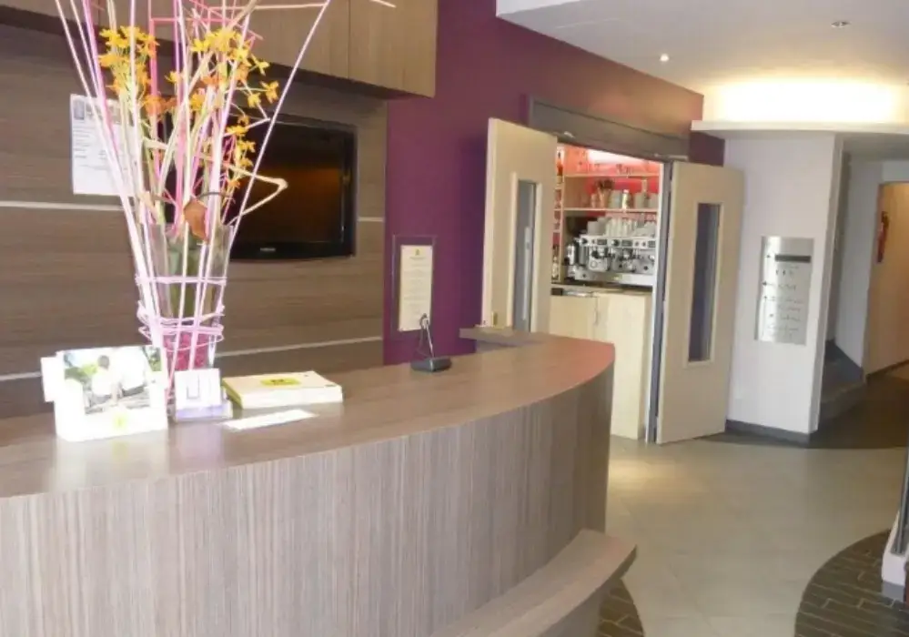 Hôtel.com Bédée 10