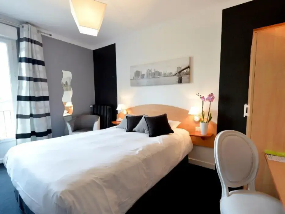 Hôtel.com Bédée 14