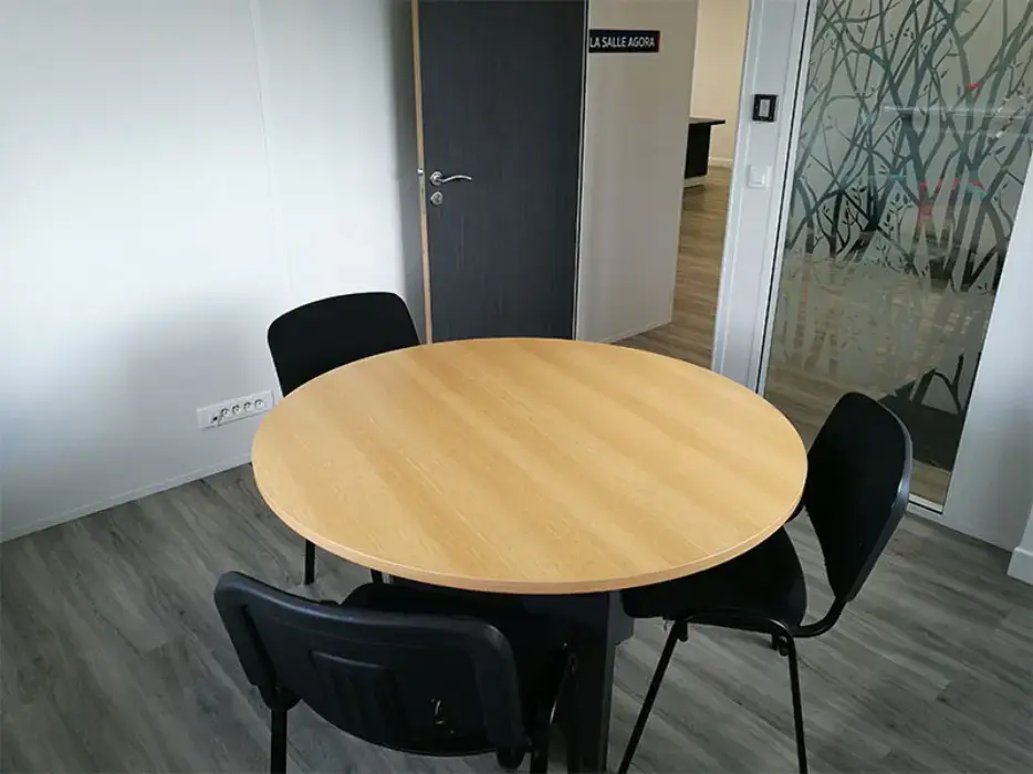Hub Business Center 9