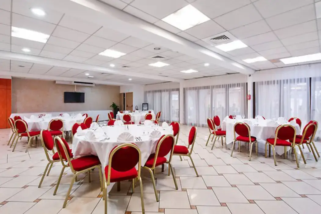 Ariane Hôtel 4