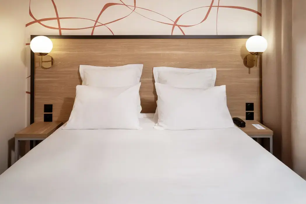 Sure Hôtel by Best Western Caen Memorial 5