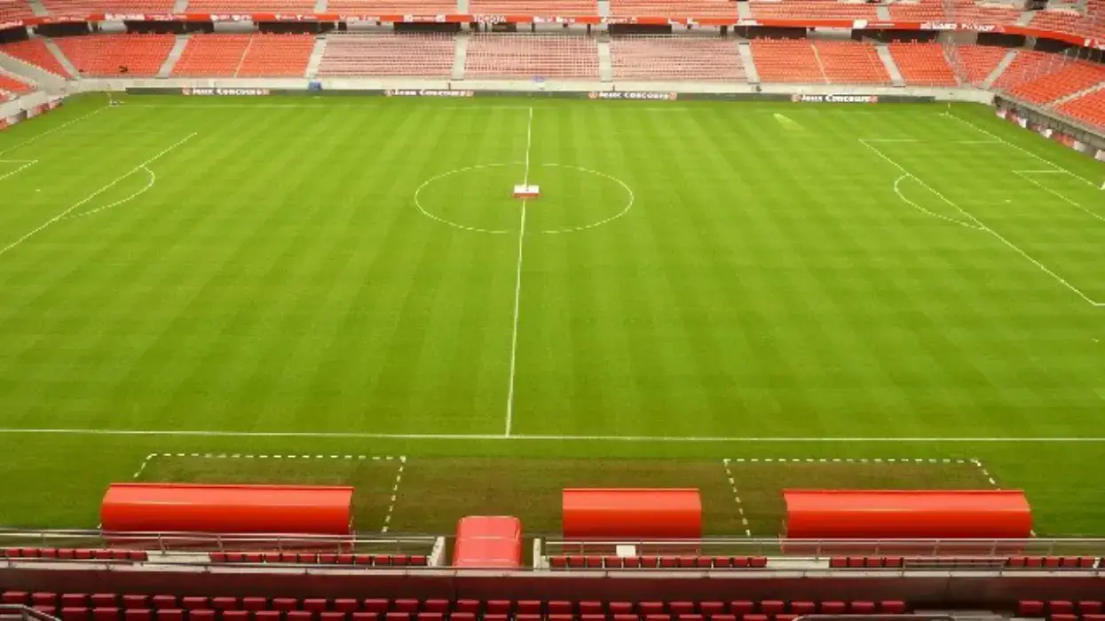 Stade du Hainaut 4