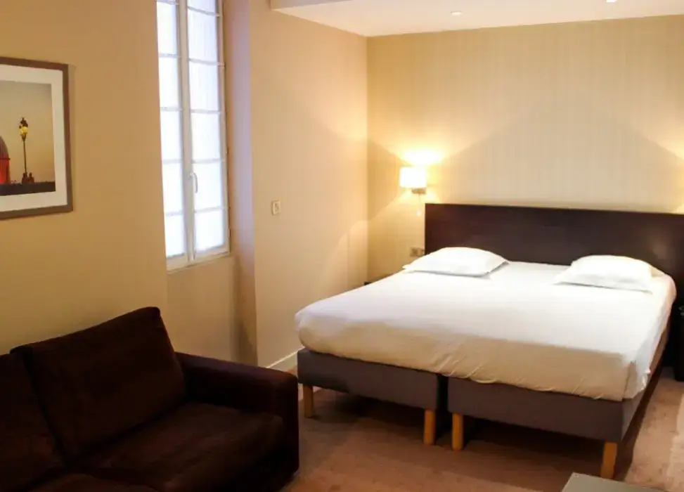 Grand Hôtel d'Orléans et La Ripaille 11