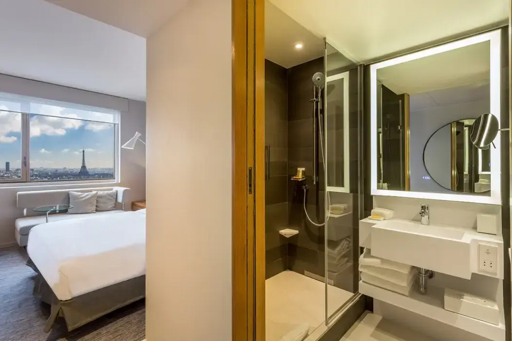 Hyatt Regency Paris Etoile 4