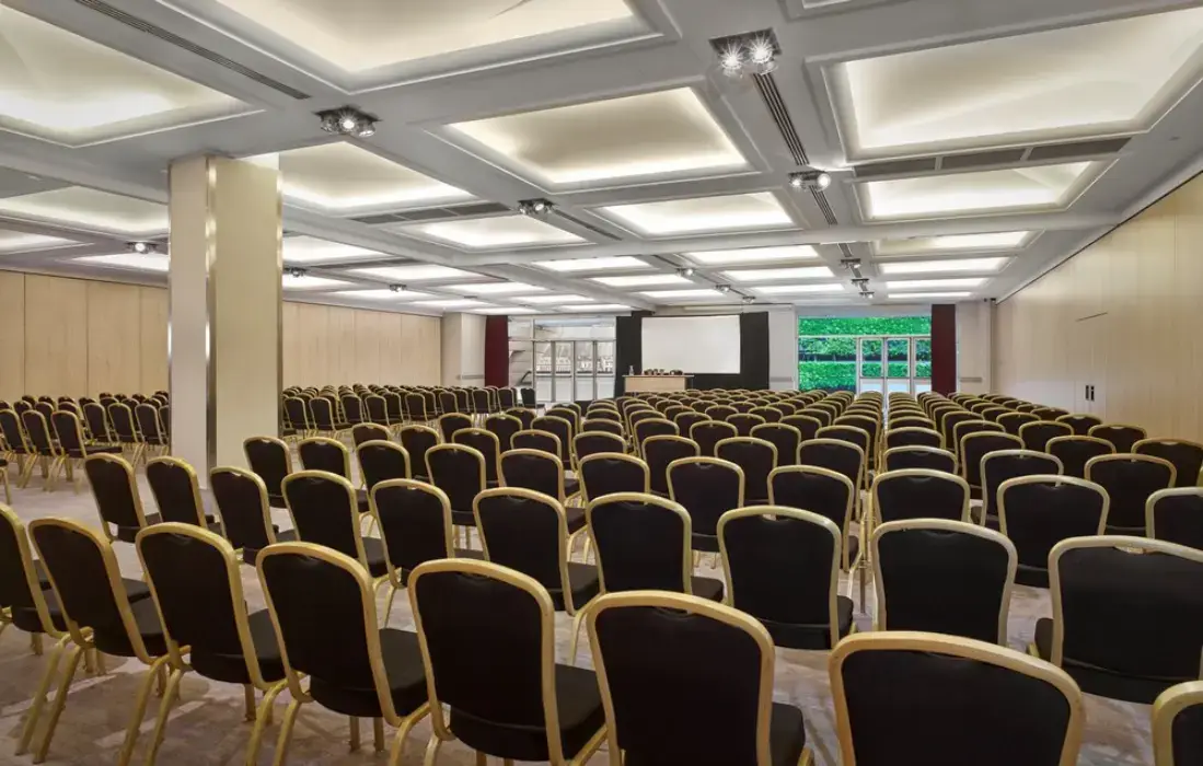 Hyatt Regency Paris Etoile 12