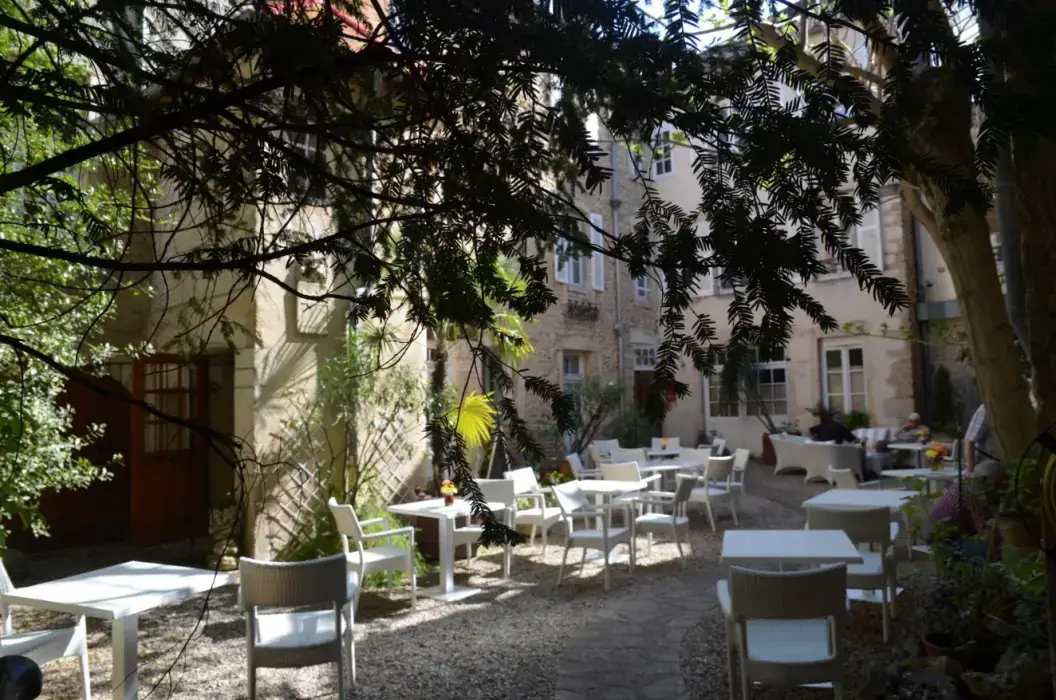 Hôtel des Remparts Beaune 6