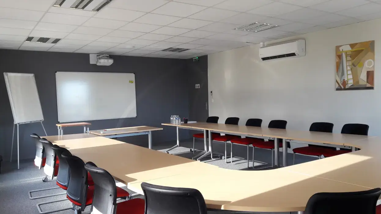 Buro Club Le Mans 3