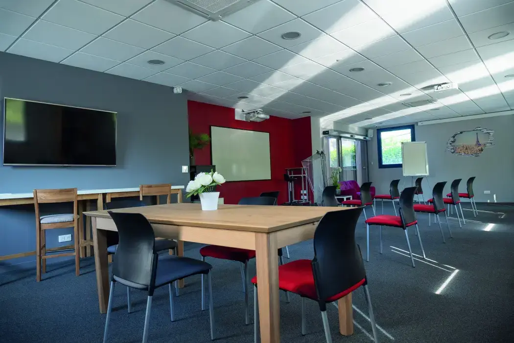 Buro Club Le Mans 4