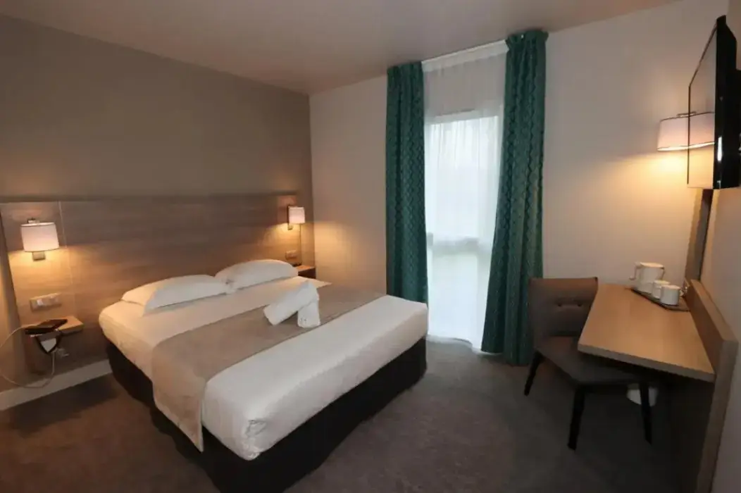 Brit Hotel Eden Spa Honfleur 6