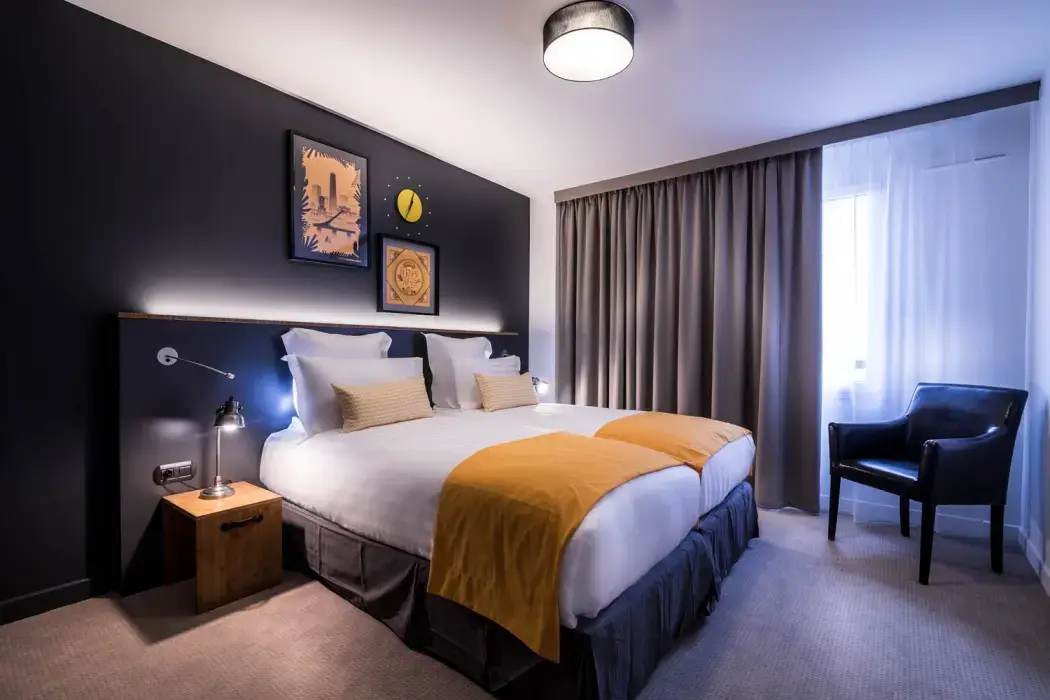 Best Western Plus Suitcase Paris La Défense 4