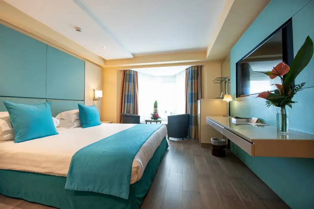 Port Palace 4