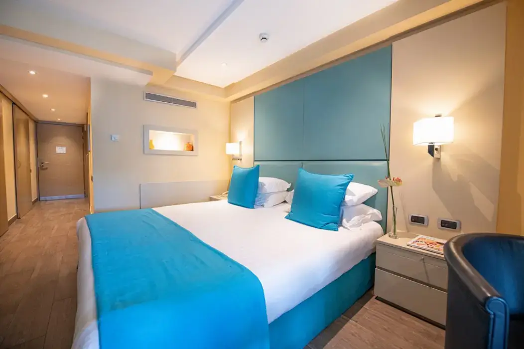 Port Palace 13
