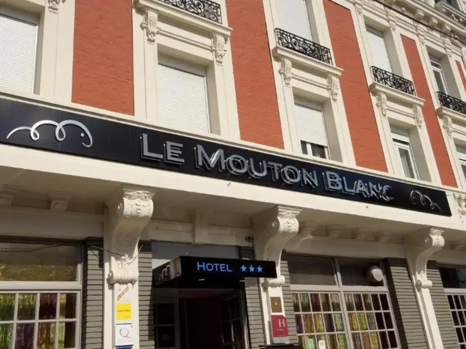 Au Mouton Blanc 2