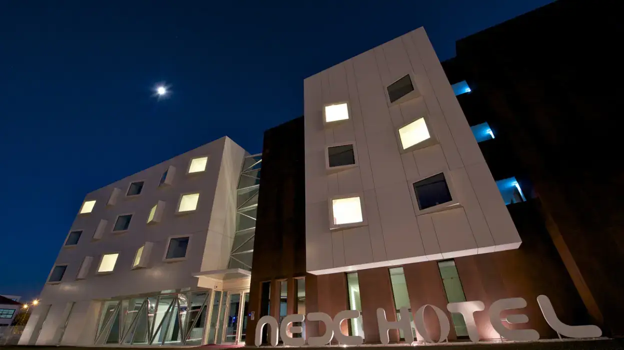 Le Nexhotel 9