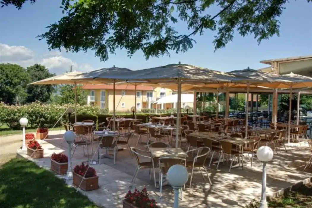 Best Western Golf d'Albon 10