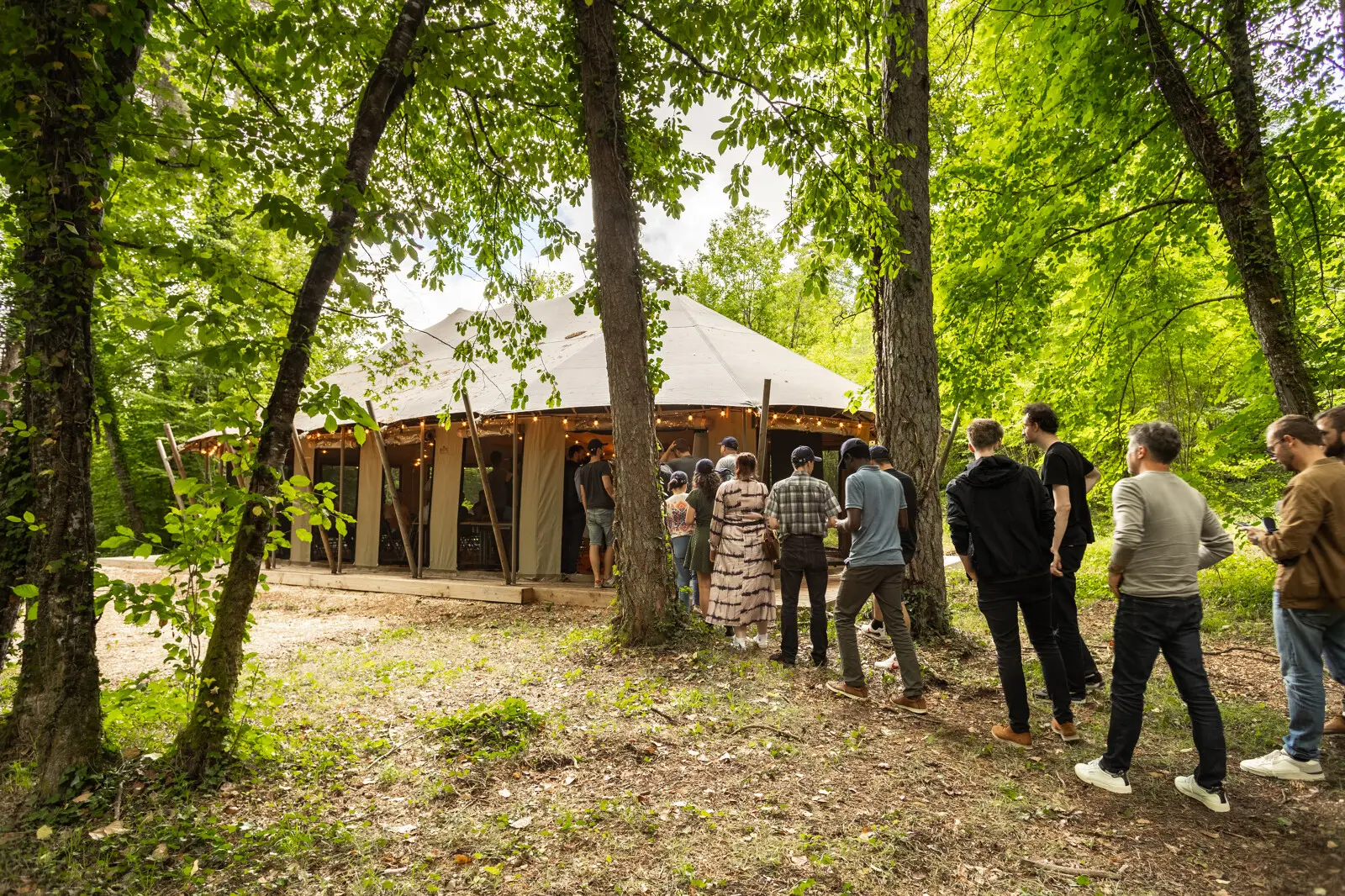VILLAGE HUTTOPIA LANMARY 3