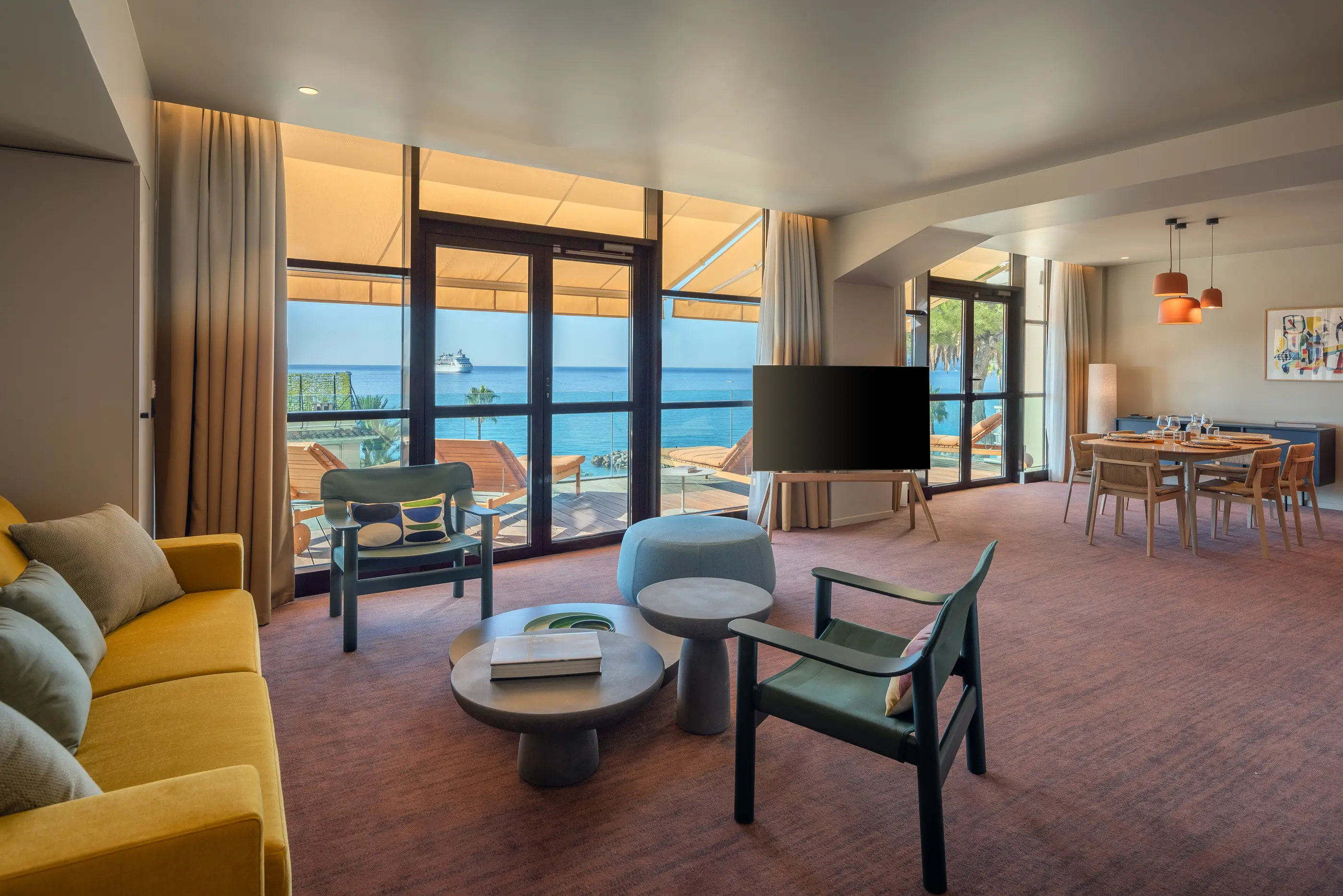 Canopy by Hilton Cannes 6