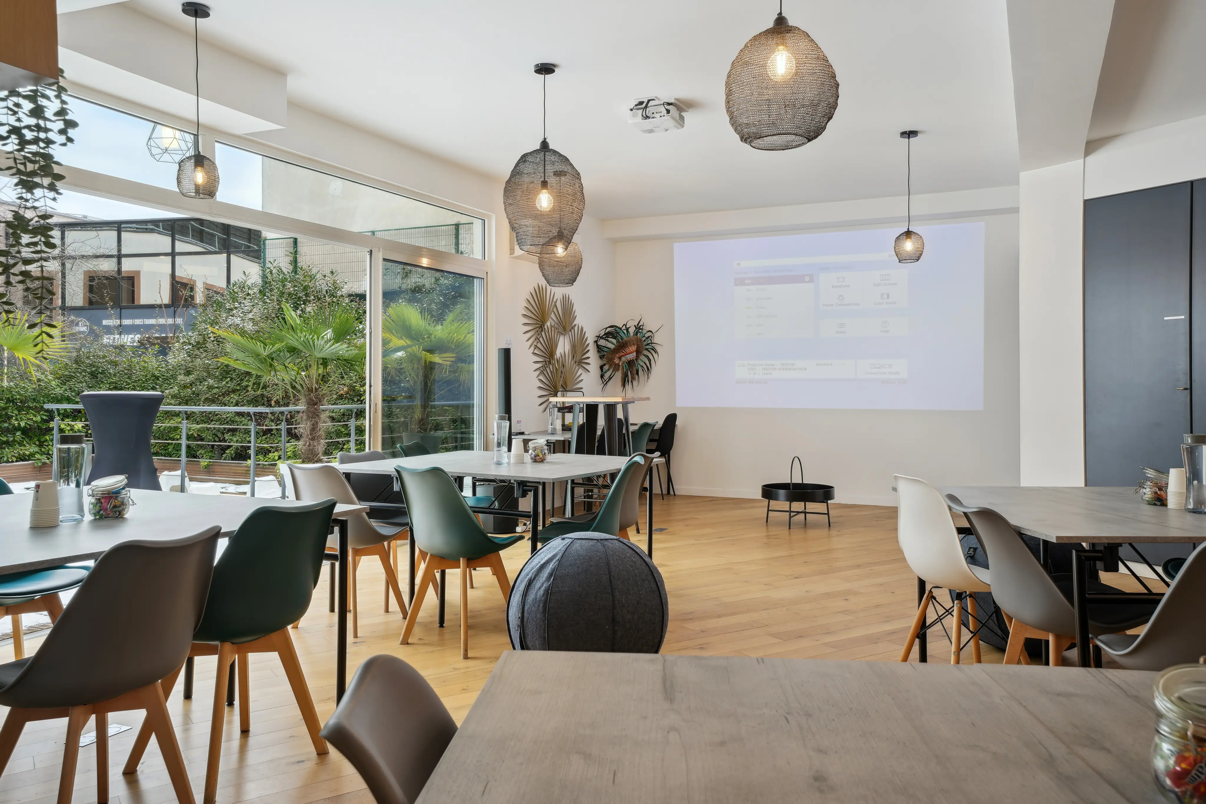 Le 58 Meeting Place 15