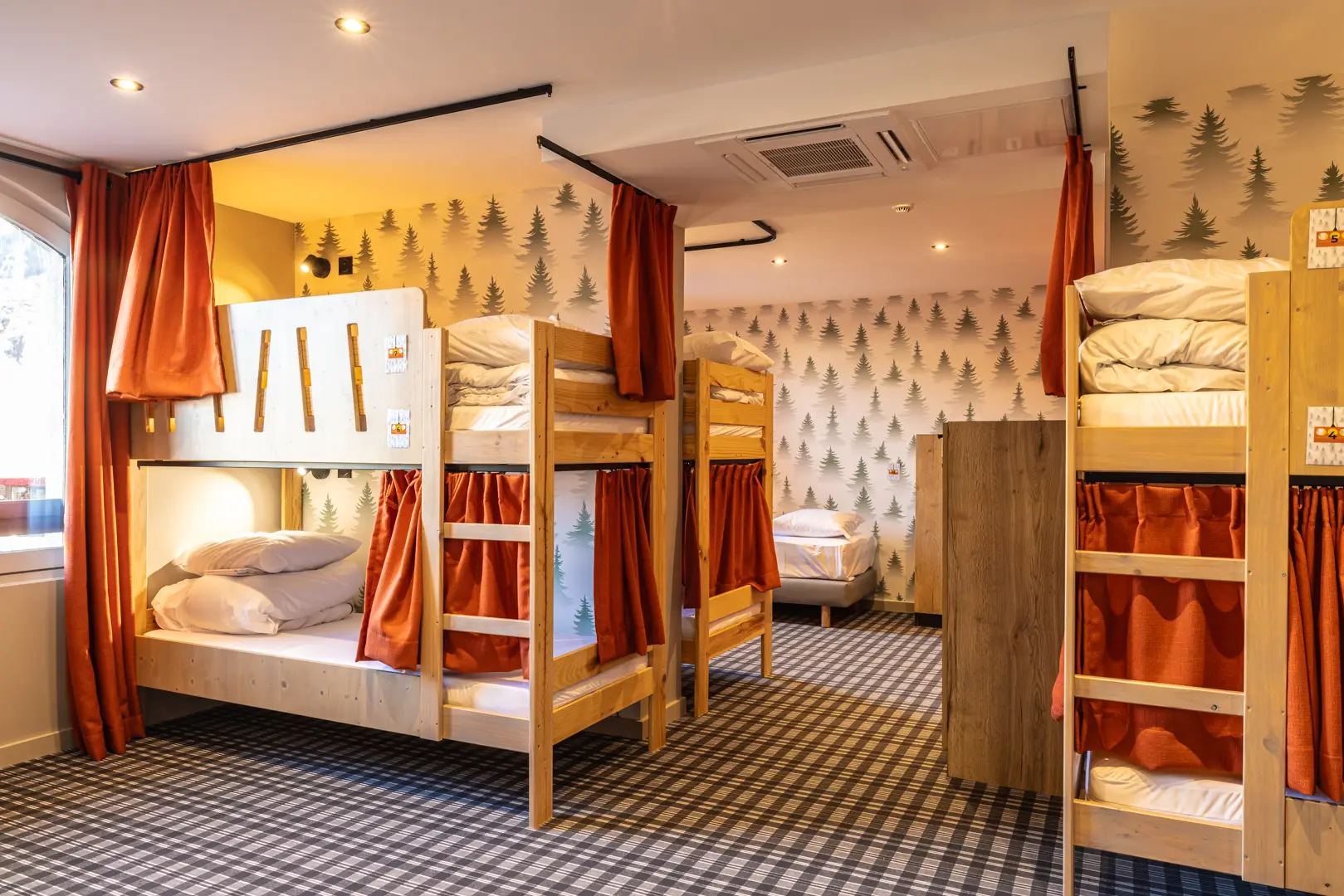 Base Camp Lodge Albertville*** 21