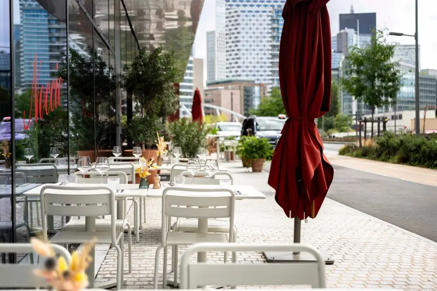 OKKO HOTELS Paris La Défense 9