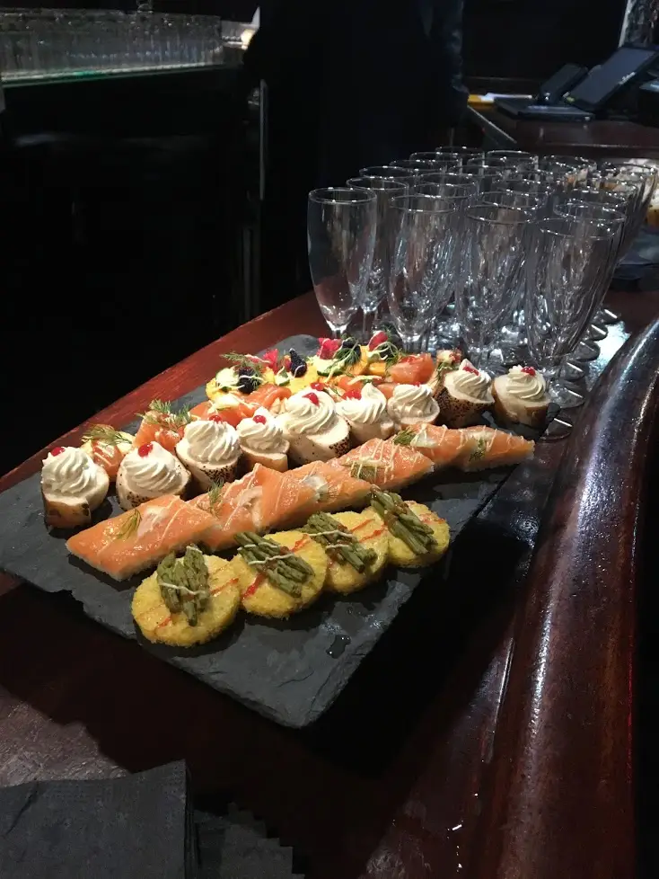 Oh ! Happy-Paris Restaurant-live show-club 5