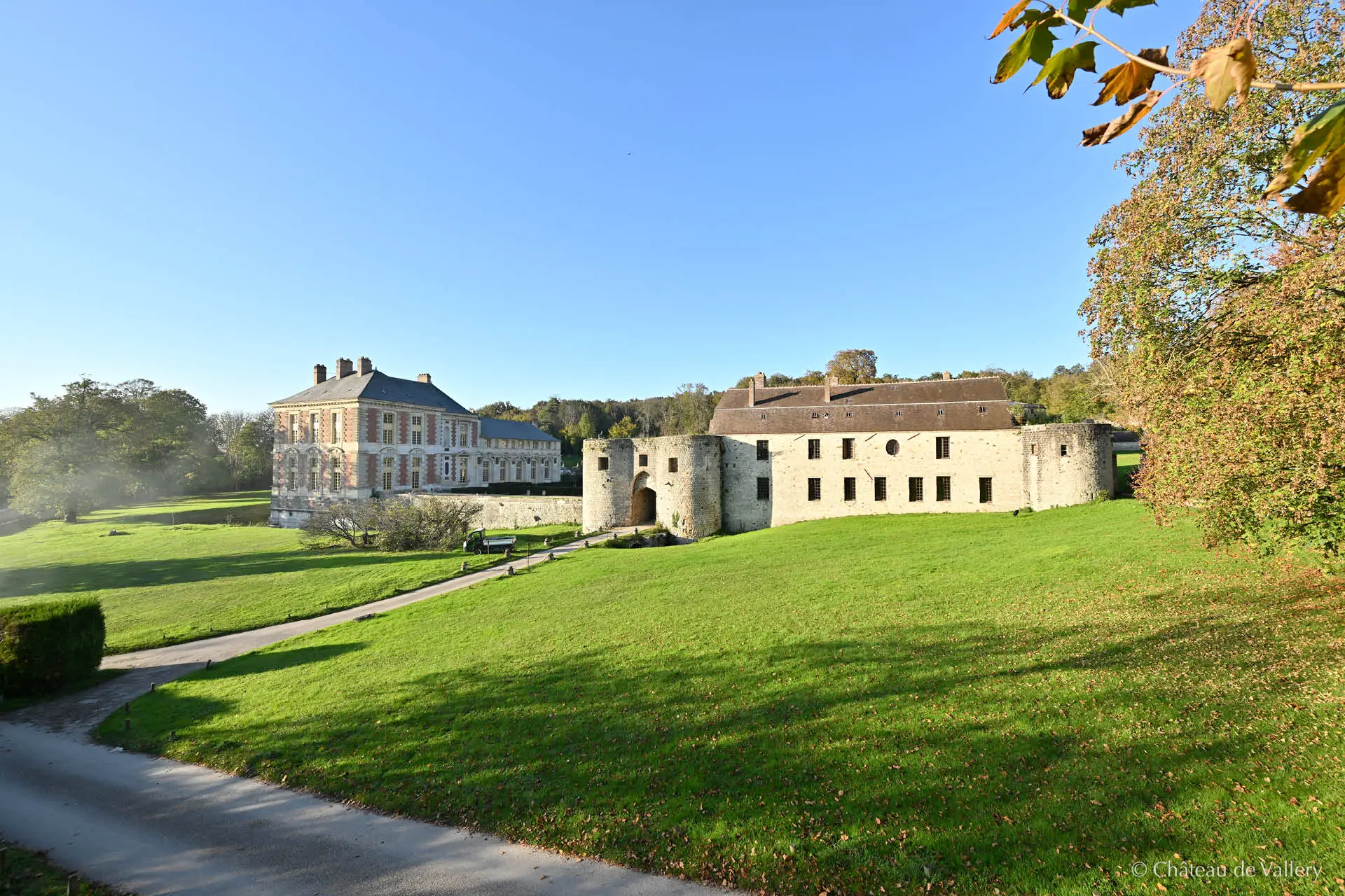 Château de Vallery 2