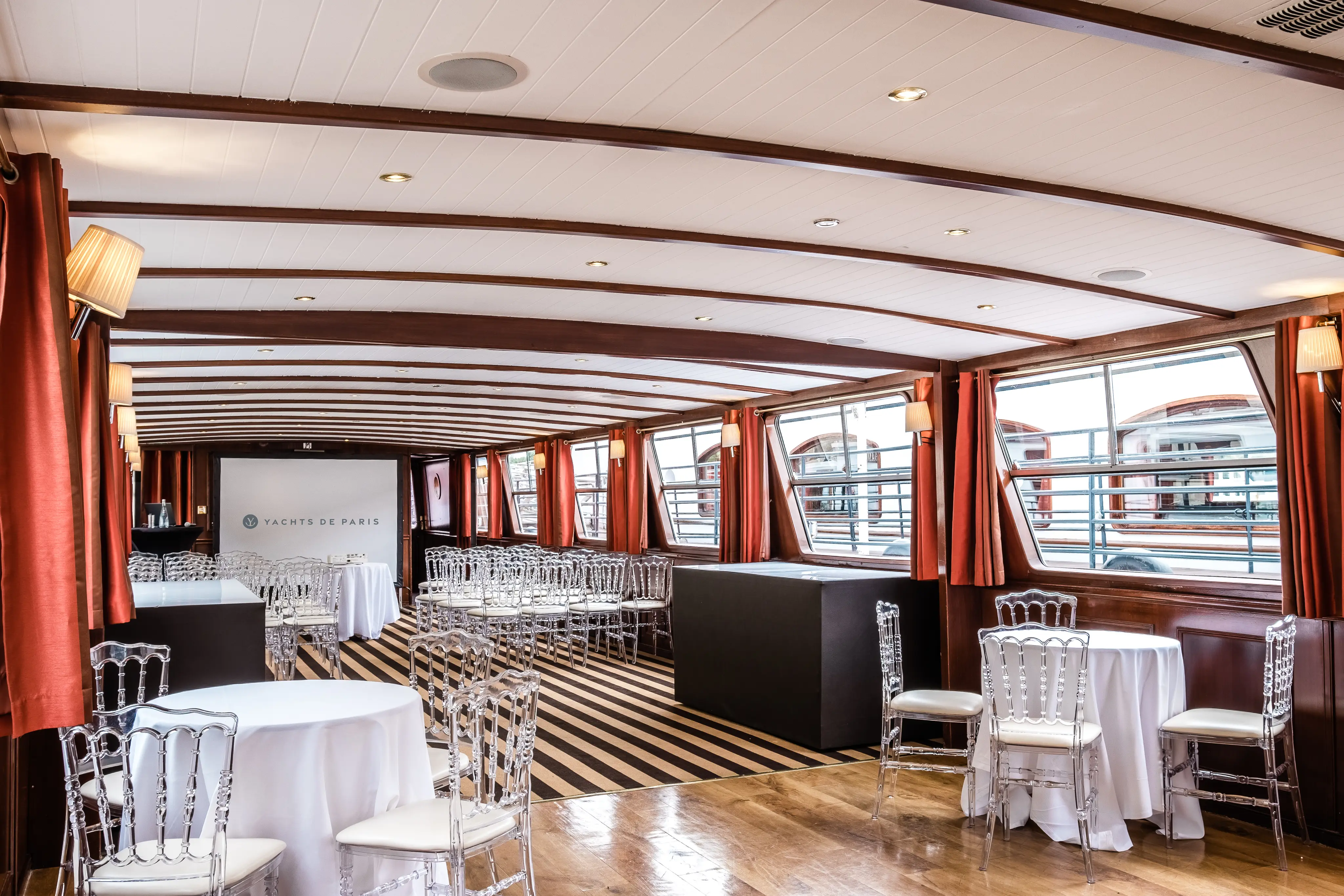 Yachts de Paris - Quai Henri IV 7