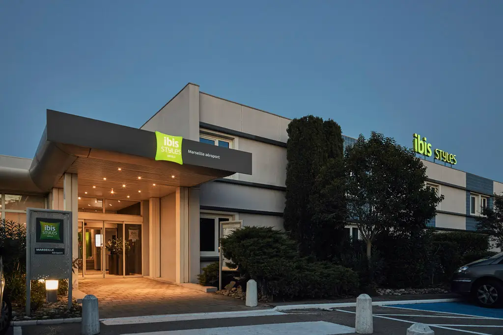 Hôtel IBIS Styles Marseille Aéroport 9