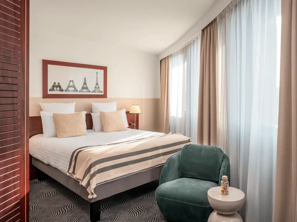 Mercure Paris Gare Montparnasse TGV 7