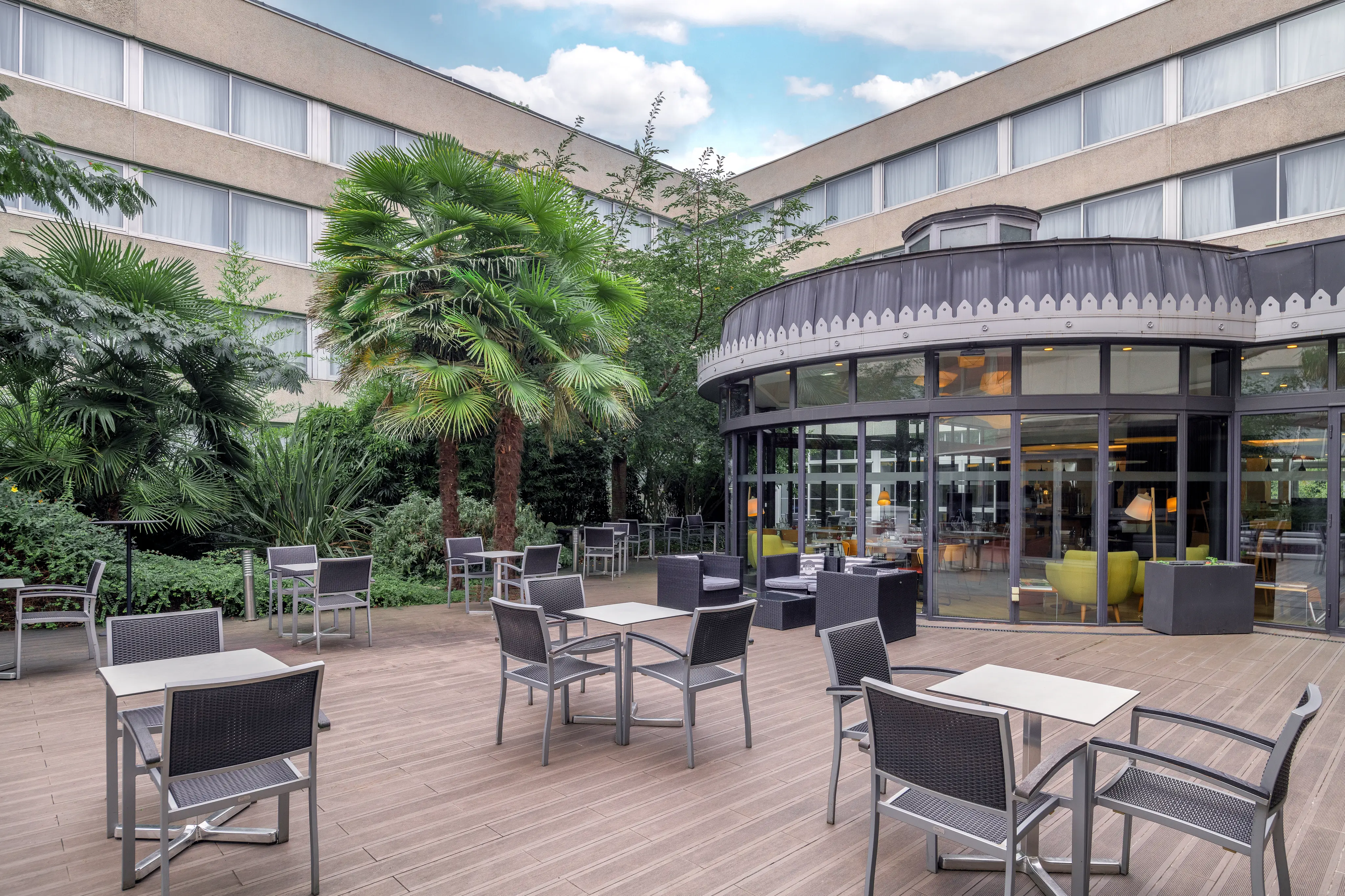 DoubleTree by Hilton Paris Bougival 25