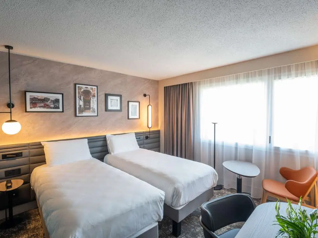 Novotel Angers Lac de Maine 3