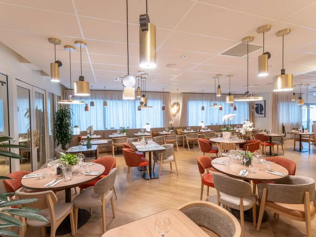 Novotel Angers Lac de Maine 8