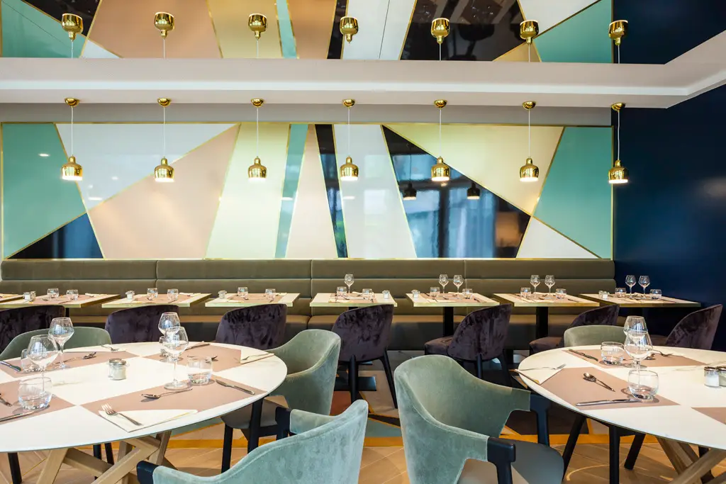 Mercure Paris La Defense Grande Arche 3