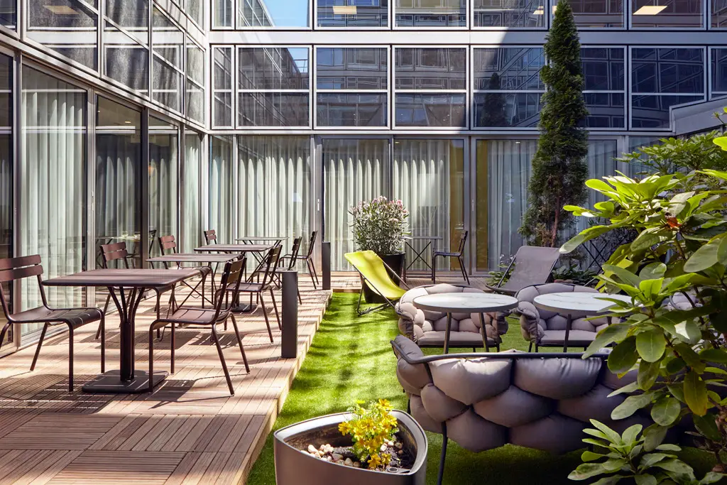 Mercure Paris La Defense Grande Arche 4