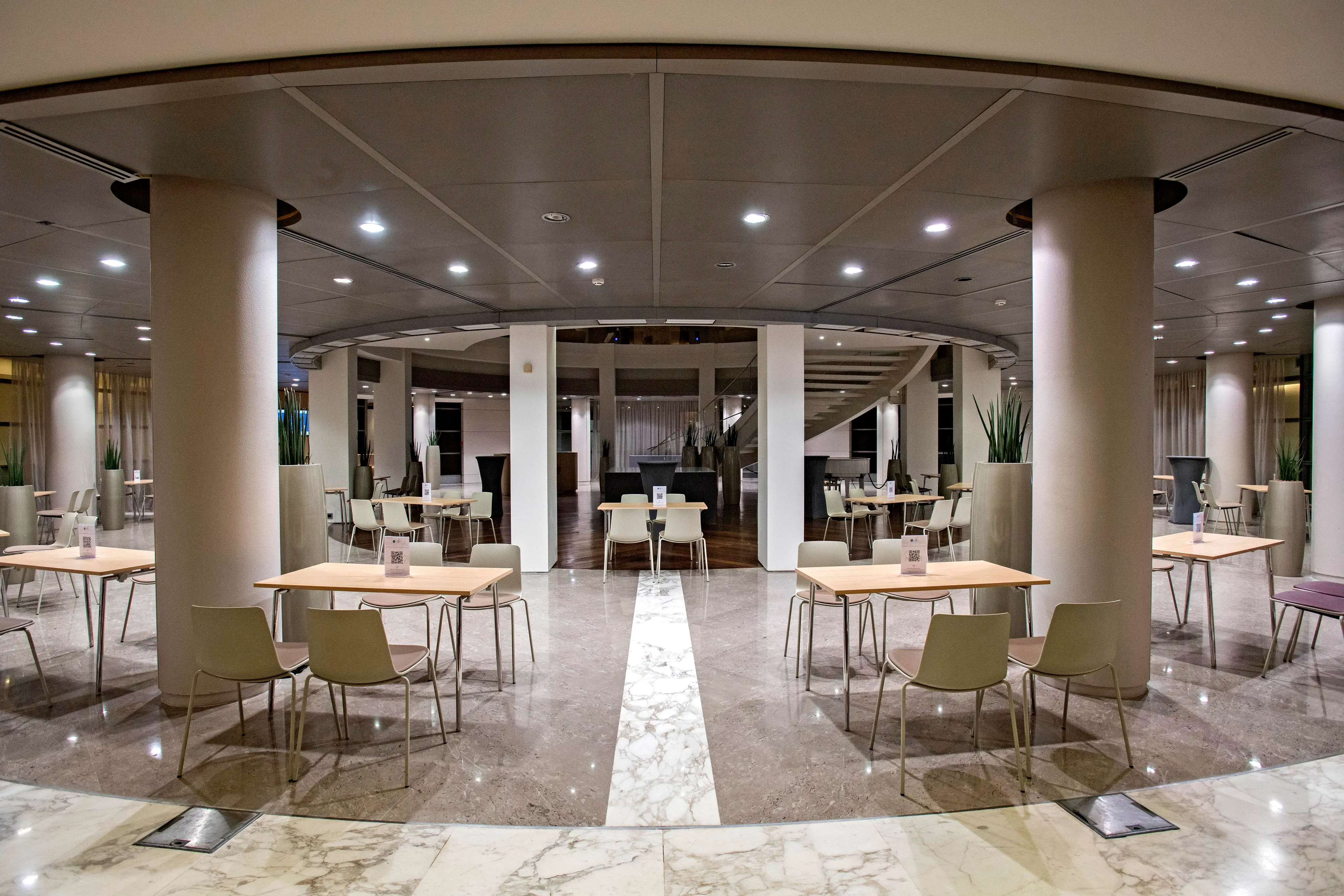 Etoile Business Center 15