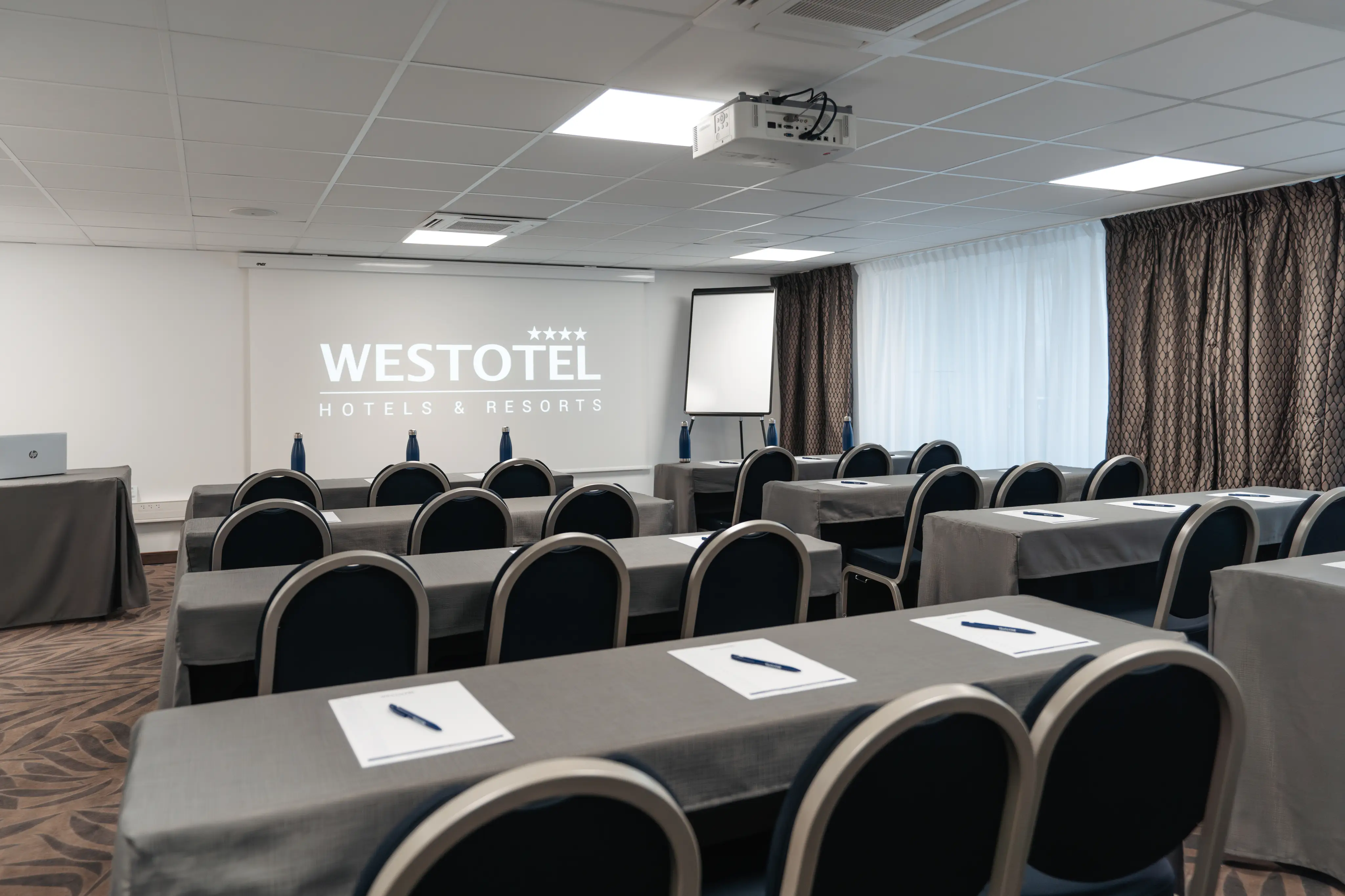 Westotel Taverny - Paris Val d'Oise 9