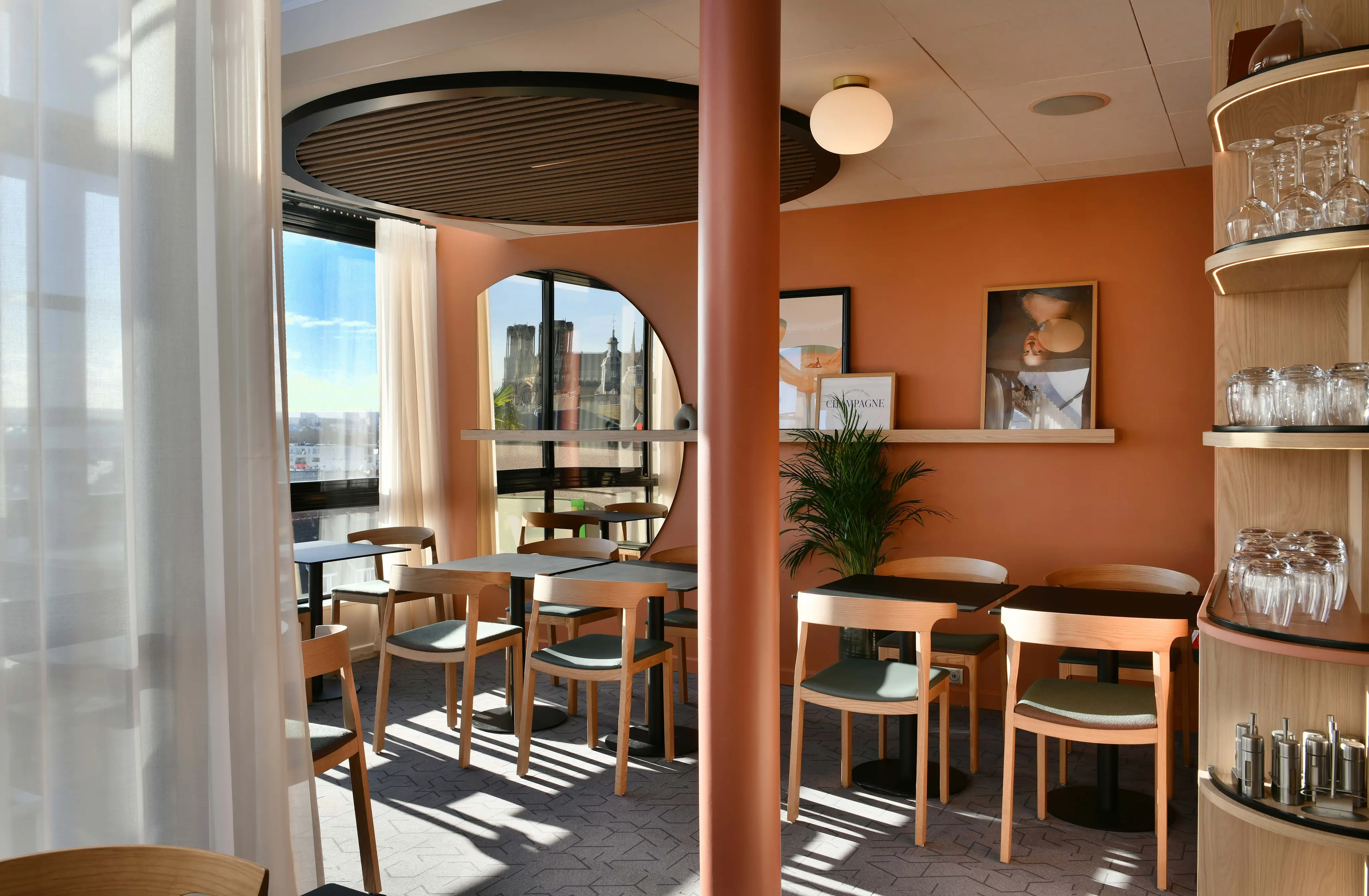 Holiday Inn Reims Centre 23