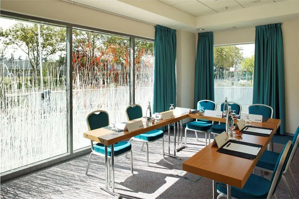 Radisson Blu Toulouse Airport 15