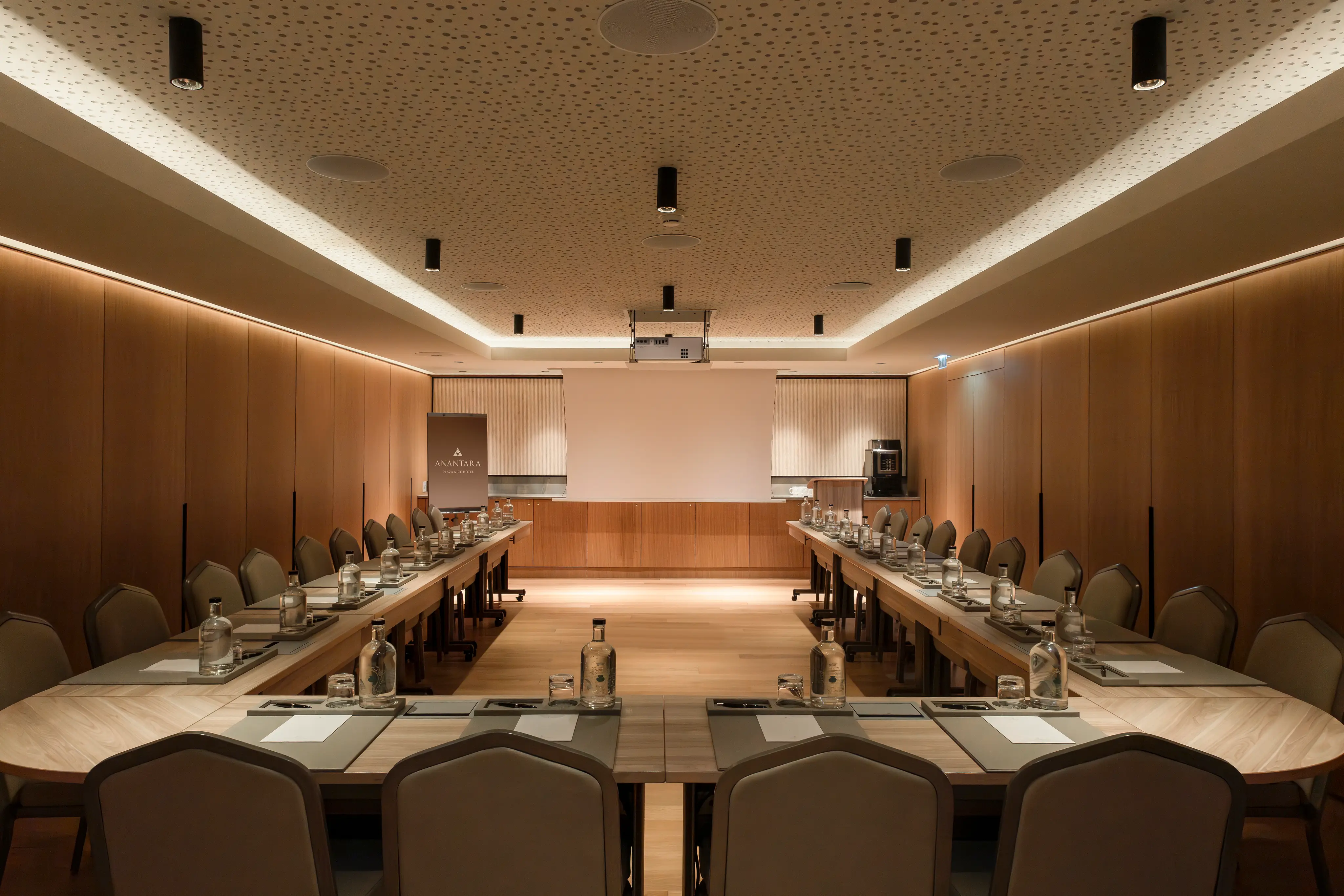 Anantara Plaza Nice Hotel 25