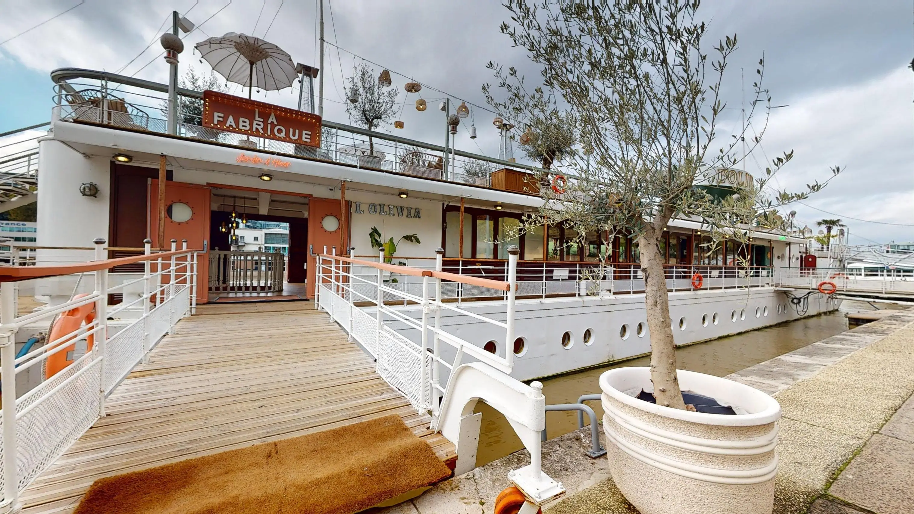 Péniche Olivia 15