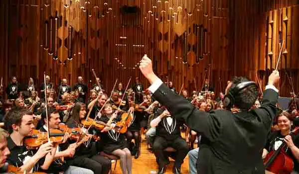 Orchestra : Devenez un orchestre symphonique en 3h 5