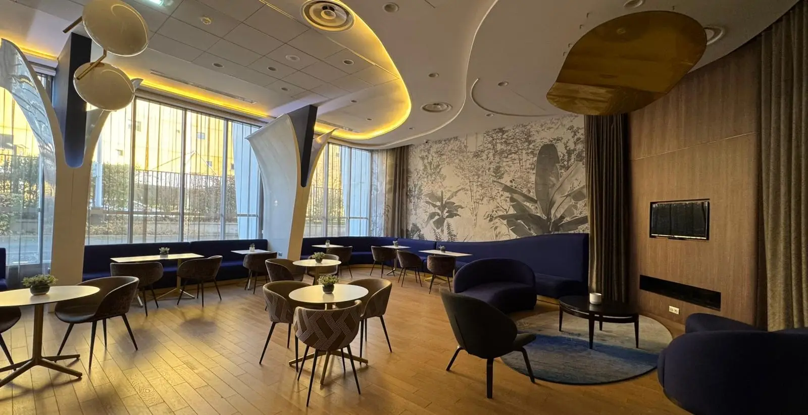 Clarion Paris CDG Airport 7