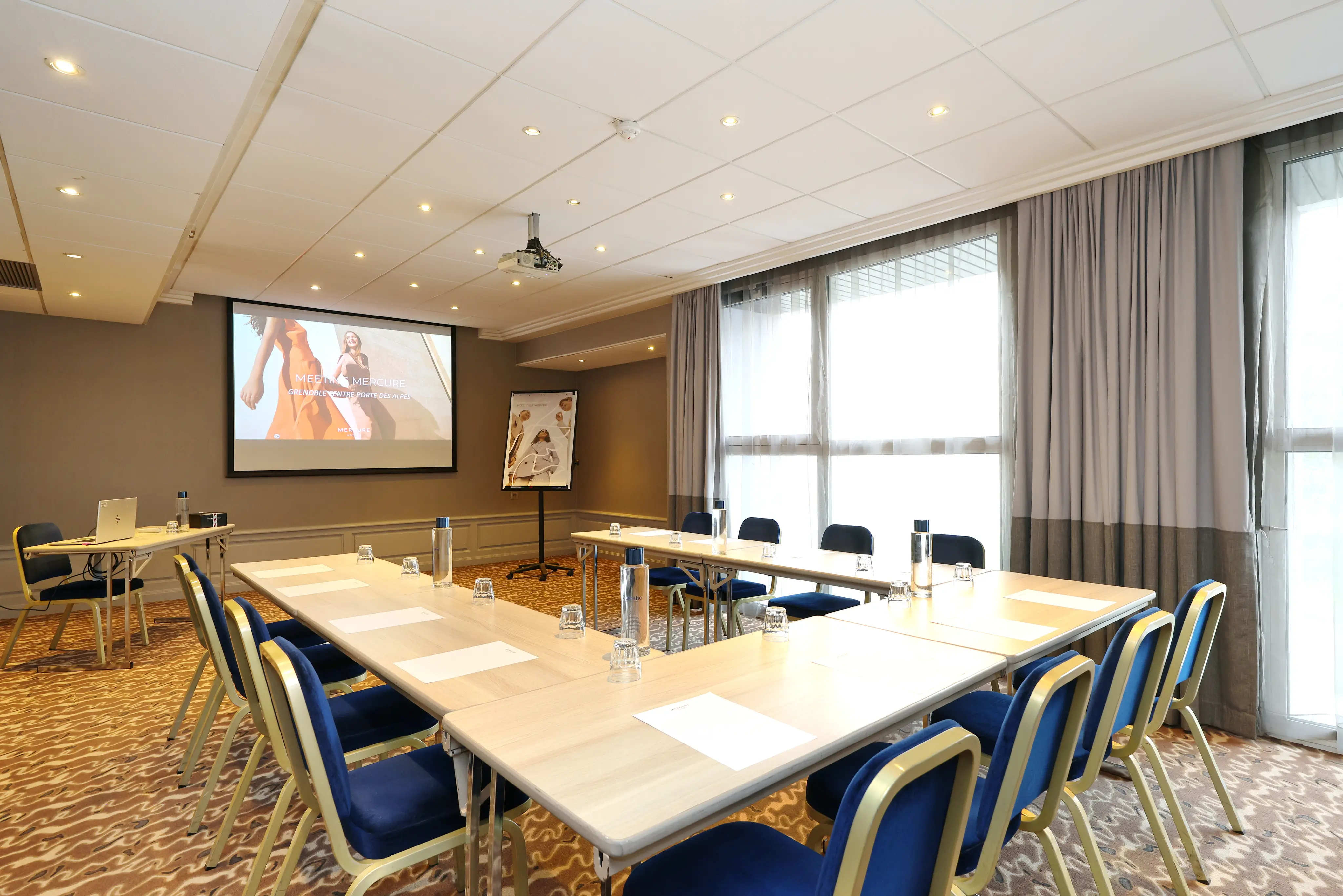 Mercure Grenoble Centre Porte des Alpes  9