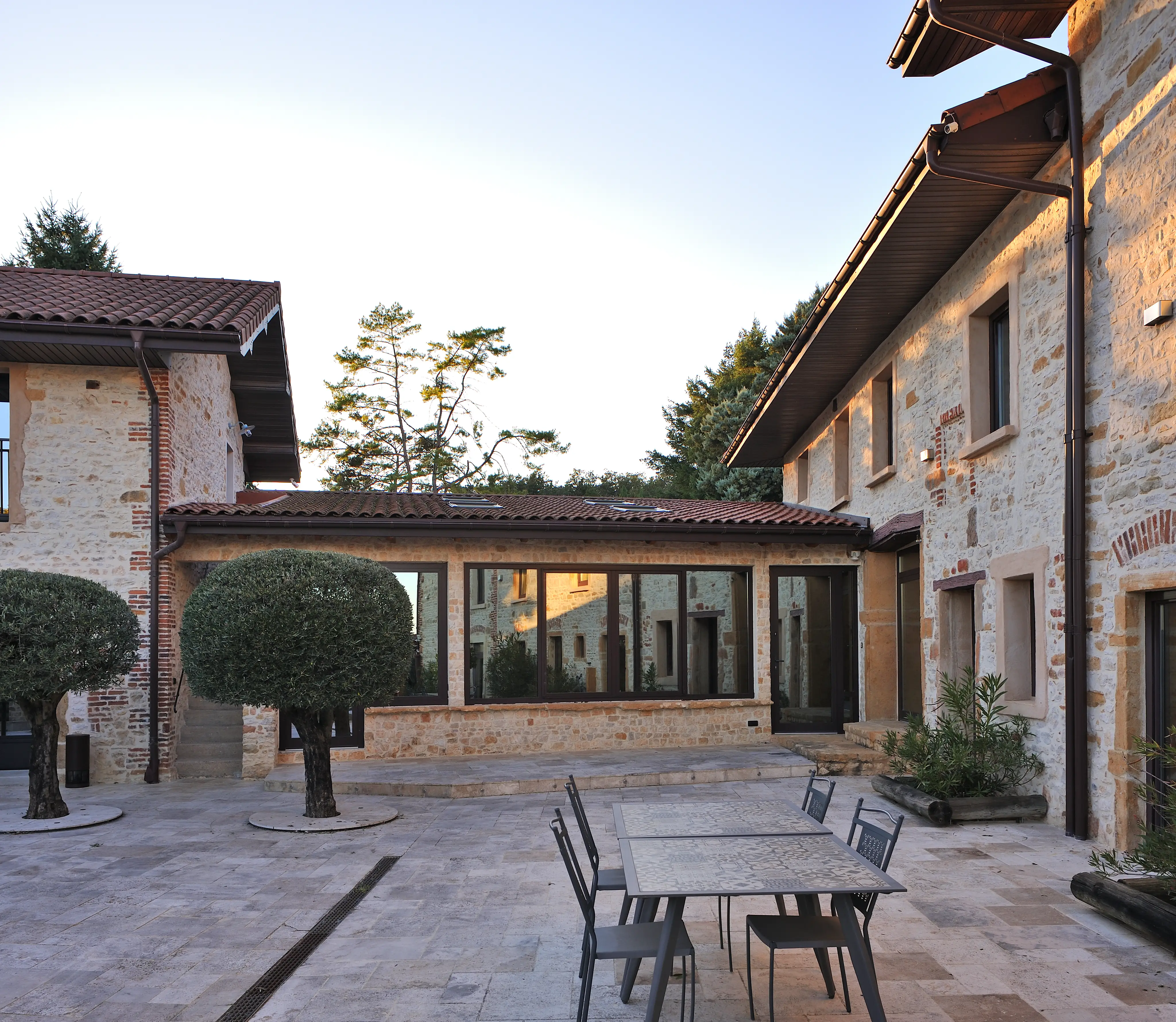 Le Clos 4