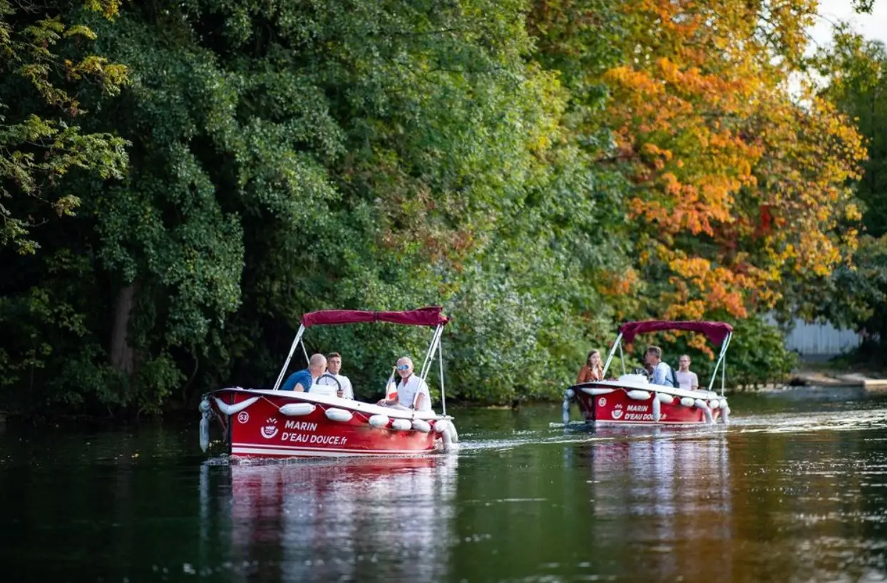 Chasse au Trésor en bateau électrique sans permis sur la Marne à Meaux 9