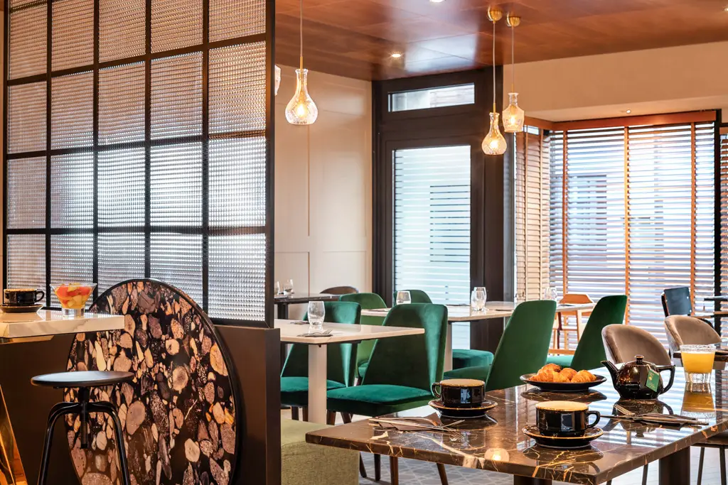 Mercure Paris Montparnasse Pasteur 14